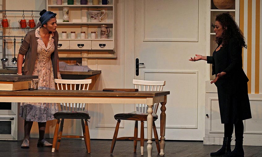 ‘Beyaz’ üç gün kapalı gişe oynadı