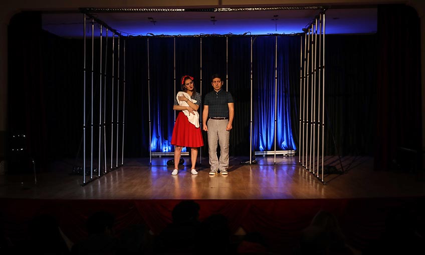 Işıltılı Haşereler Buca'da sahnelendi