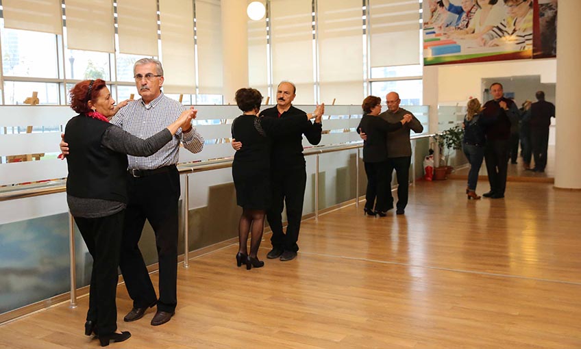 Karşıyaka’da ‘ikinci bahar’ tangosu