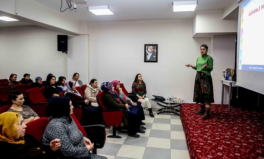 Bucalı kadınlara ‘güvenli annelik’ eğitimi