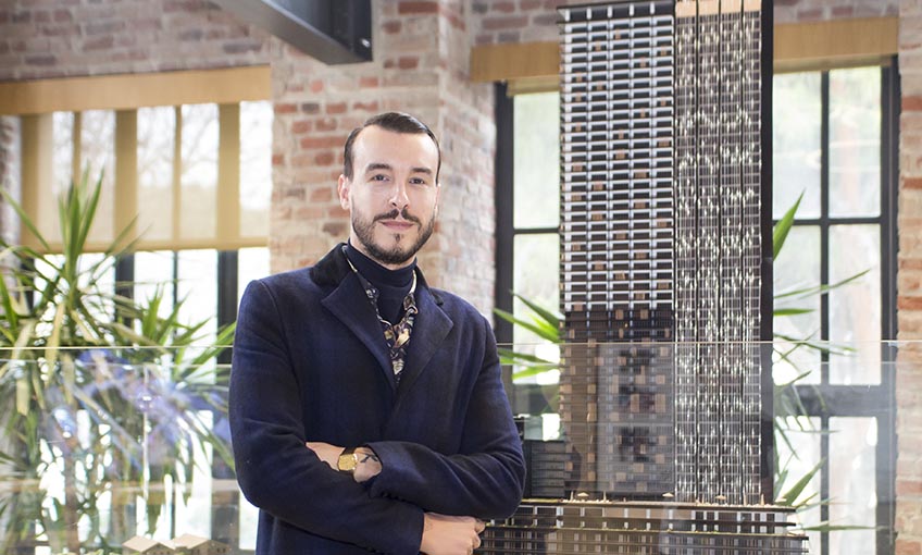 Cem Adrian, Mahall Bomonti İzmir’li oldu