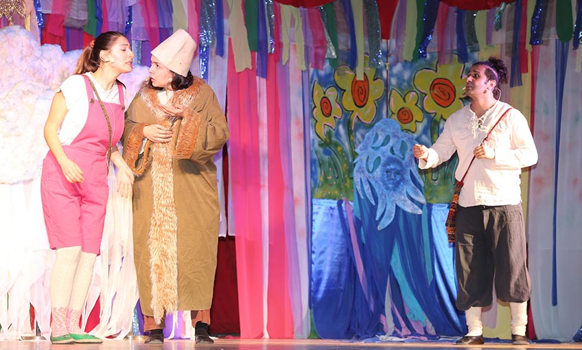 Haydi Çocuklar Tiyatroya