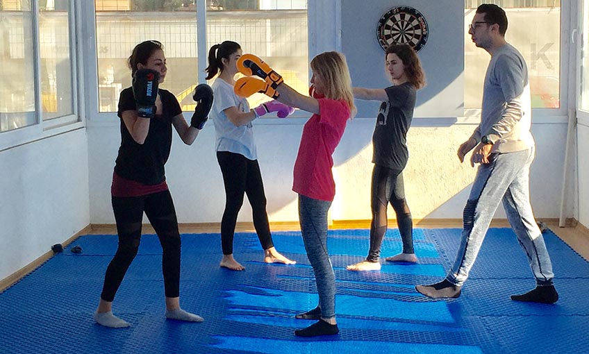 Genç Kızların Yeni Tutkusu Kick Boks