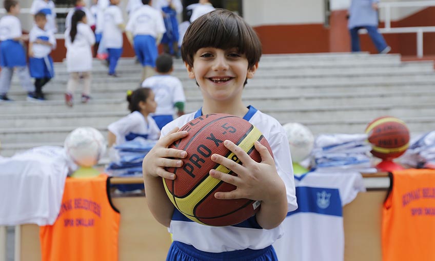 Sporla Gelişen Kent: Konak