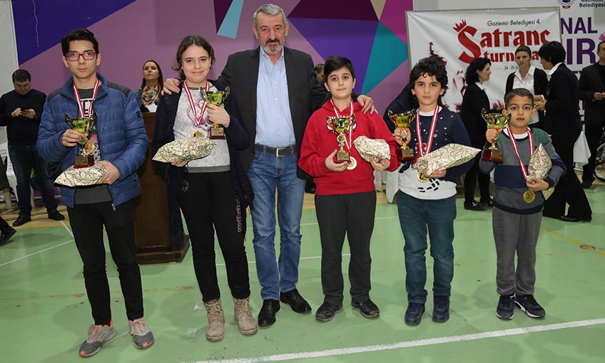 Gaziemir’de Satranç Heyecanı