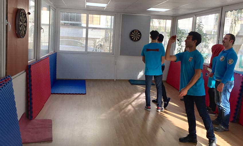 Karşıyaka'da Kurumlar Dart Şampiyonası Düzenlendi