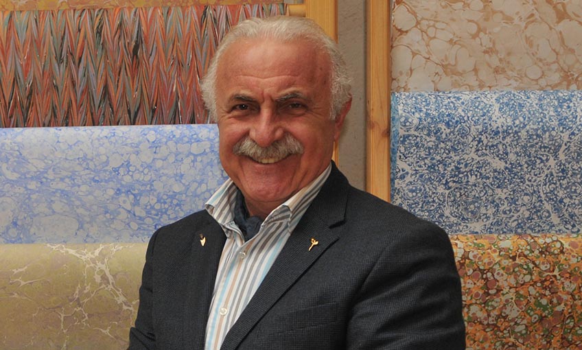 Dünyaca Ünlü Ebru Sanatçısı Hikmet Barutçugil Selçuk Yaşar Sanat Galerisi’nde