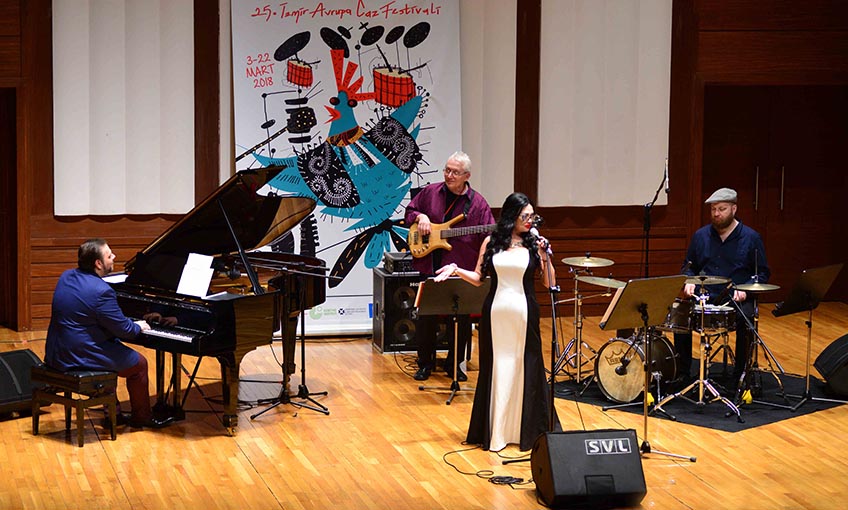 Ozana Barabancea & Band İle Farklı Bir Caz Deneyimi  