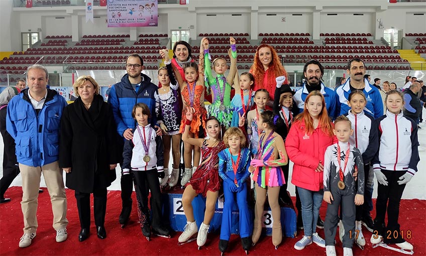 Buzda İzmir Fırtınası