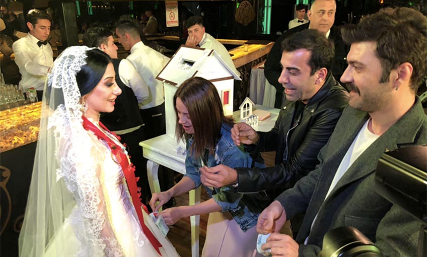 “Düğüm Salonu” Ekibi Düğün Bastı!