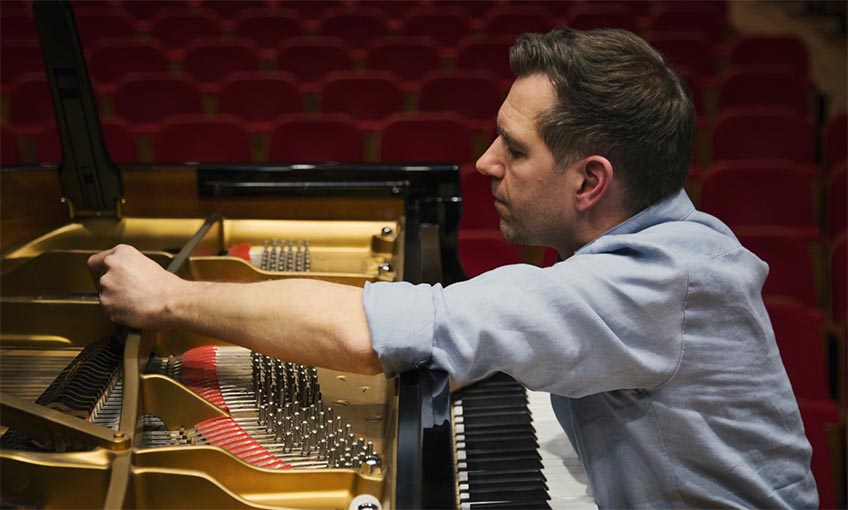 Saygun'un Piyanolarına Alman Bakımı