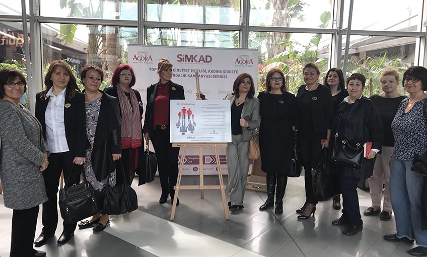 Kadına Şiddete Farkındalık Fotoğrafları Agora Alışveriş Merkezi’nde