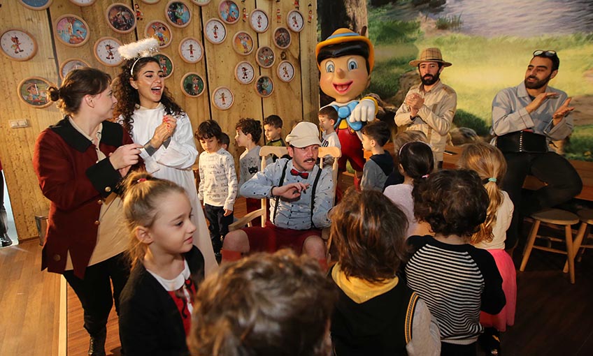 Karşıyaka Çocuk Müzesi Dünyaya Açıldı