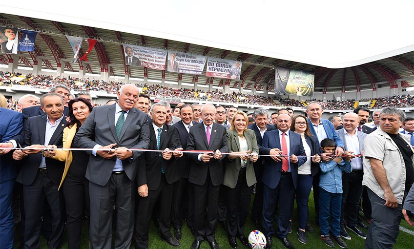 İzmir'de tarihi gün