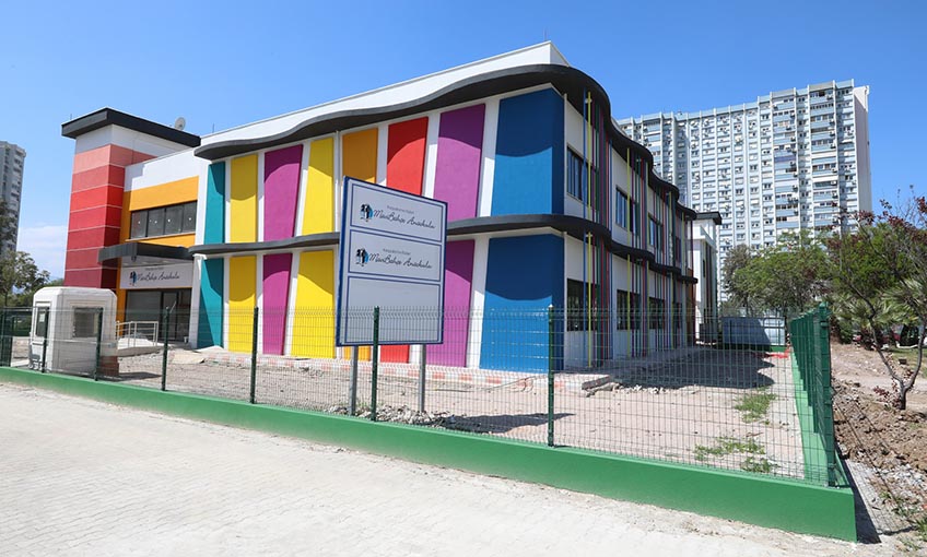 MaviBahçe’den Eğitime “Temelden” Destek!