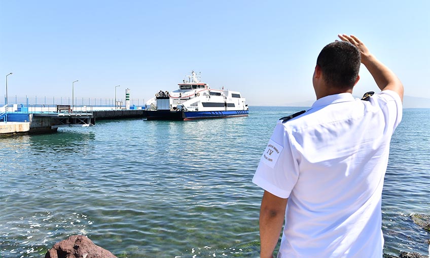 Güzelbahçe vapuruna kavuşuyor  