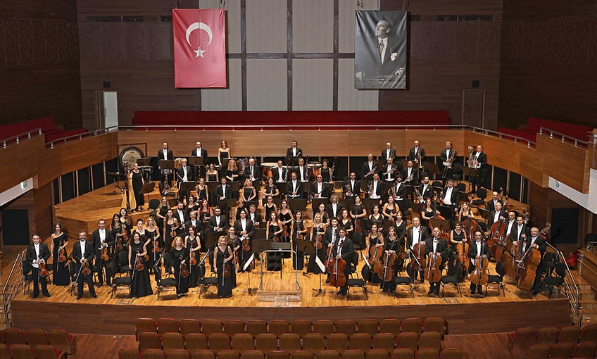 İZDSO Kapanış konserini Dünyaca ünlü JANOSKA ENSEMBLE ile kapatıyor