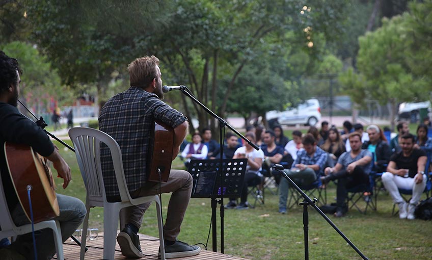 Buca Çim Konserleri