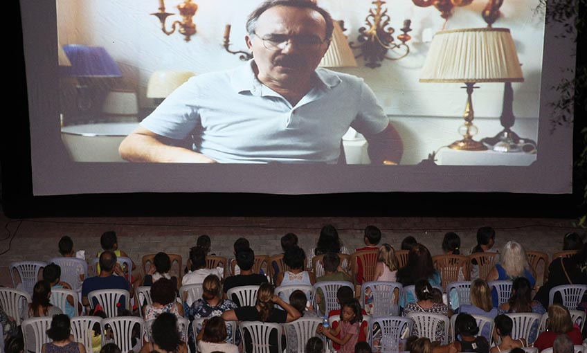 Konak’ta açık hava sinema keyfi başladı  