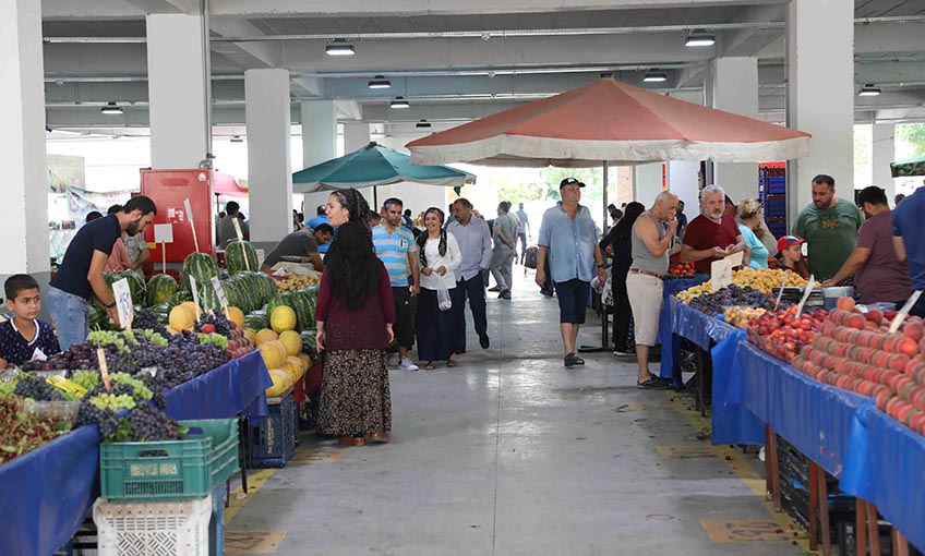Çay Mahallesi’ne dev pazar yeri