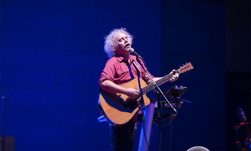 Aşık Veysel’de  “Yeni Türkü” rüzgarı