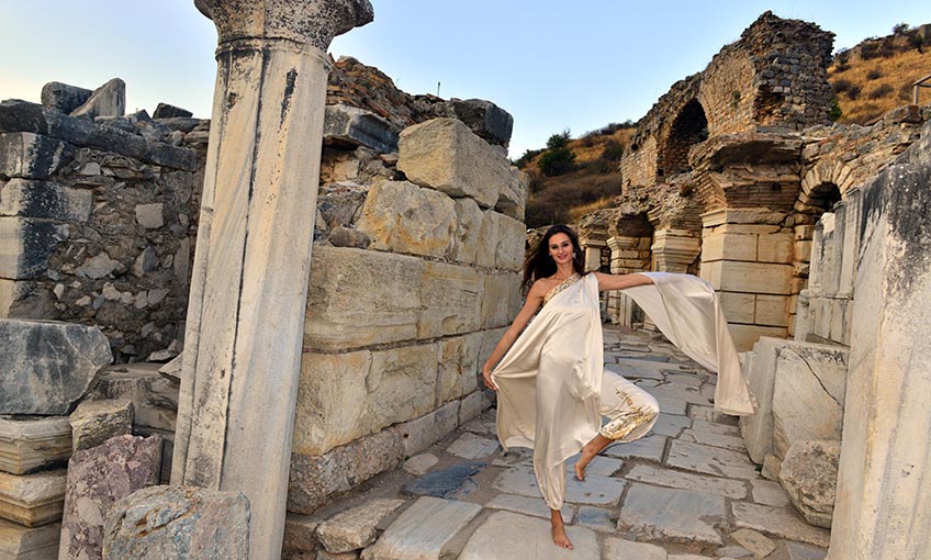 Pınar Tartan Çin yolcusu