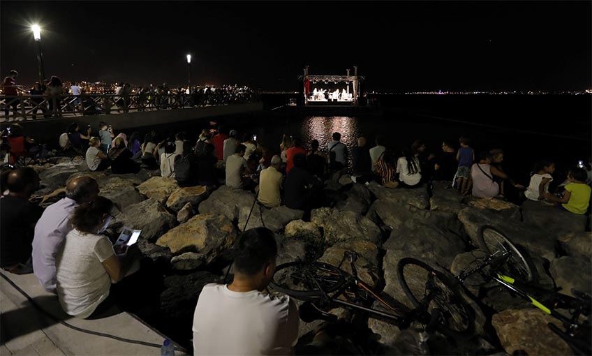 PERA ile gün batımı