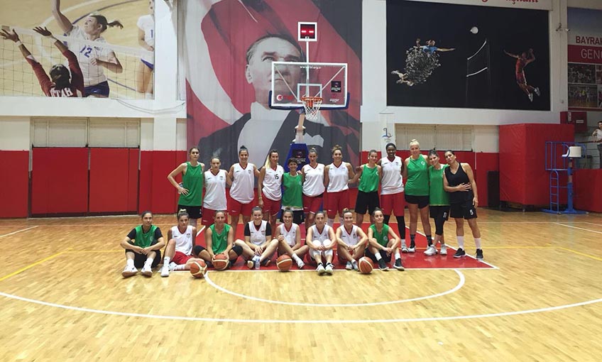 Bayraklı’nın perileri hazırlıklarını sürdürüyor