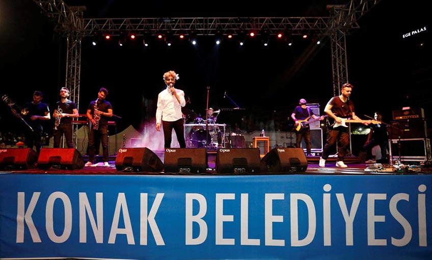 On binler Gündoğdu’da kurtuluşu kutladı