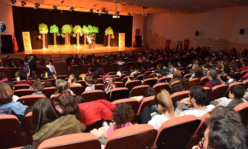 Bornova’da yarıyıl tatili çocuklar için ayrı bir keyif