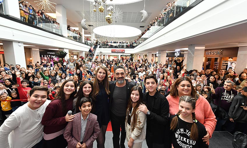 İzmirliler ‘can dostlar’ı kucakladı!