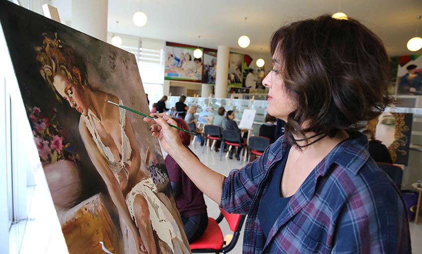 Karşıyaka’da 6 bin kişiye ücretsiz kurs