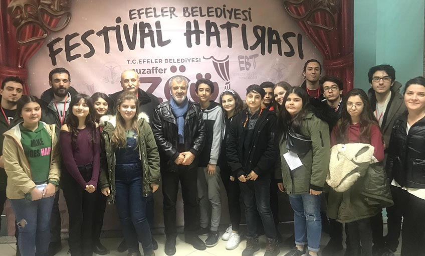 Tiyatro Festivali’nde Karşıyaka rüzgarı
