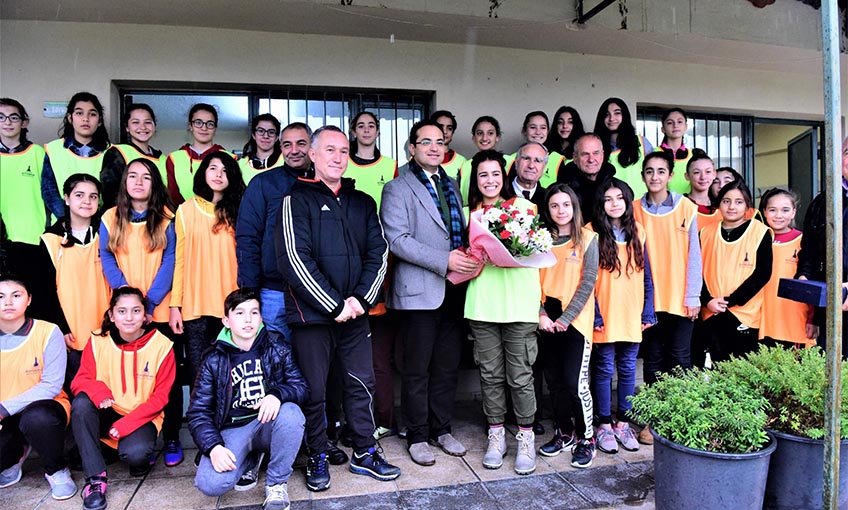 Genç Yıldızlar’dan Başkan Atila’ya teşekkür