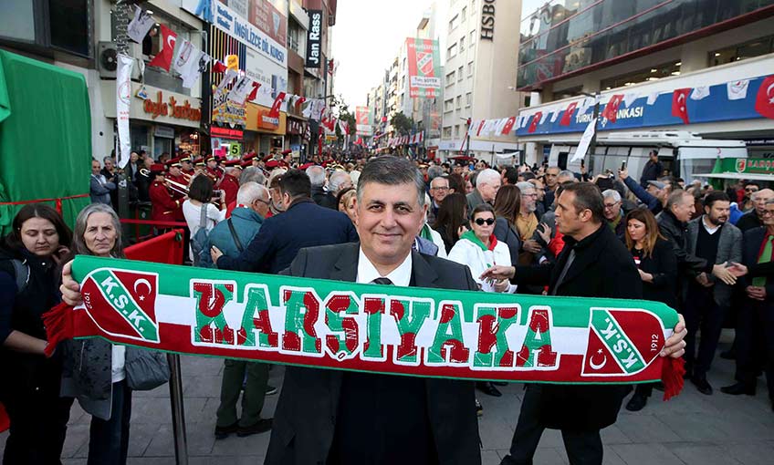 Yer gök yeşil kırmızı