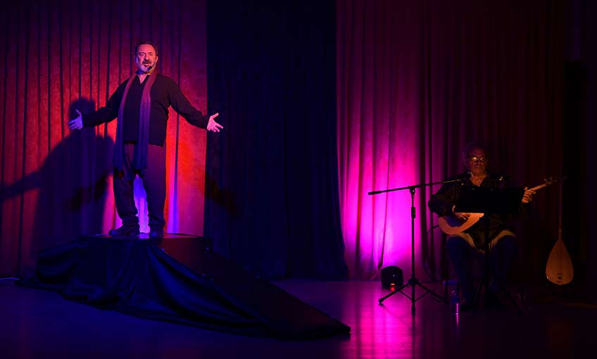 Şeyh Bedrettin Destanı Çiğli’de sahnelendi