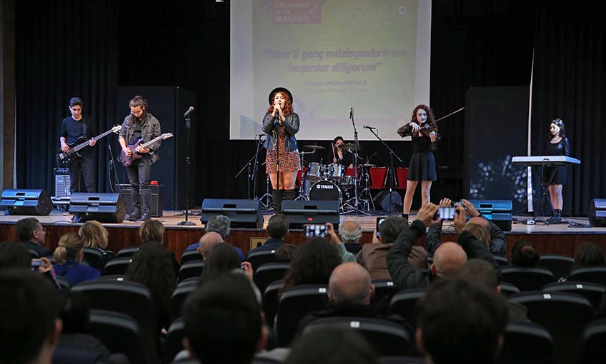 Liseli gençlerden muhteşem final