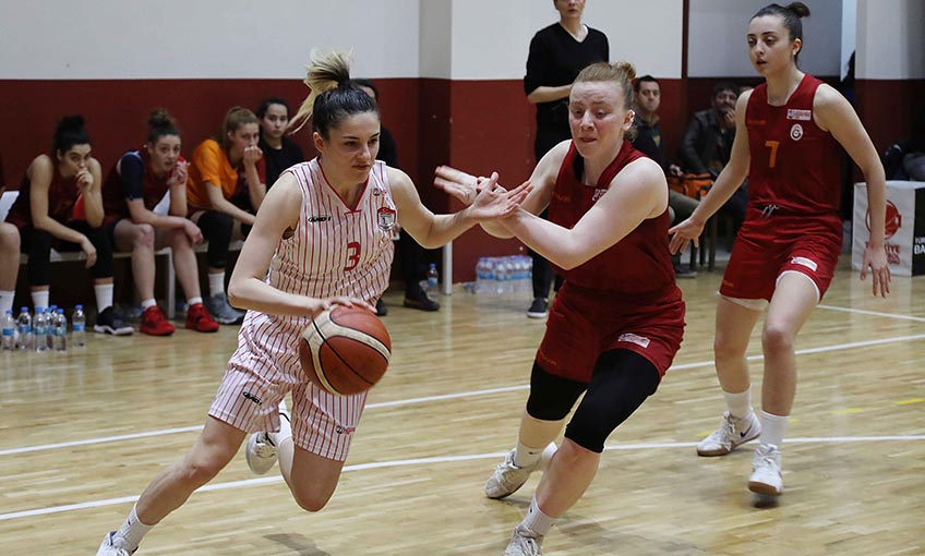 Bayraklı’nın perileri fırtına gibi esiyor