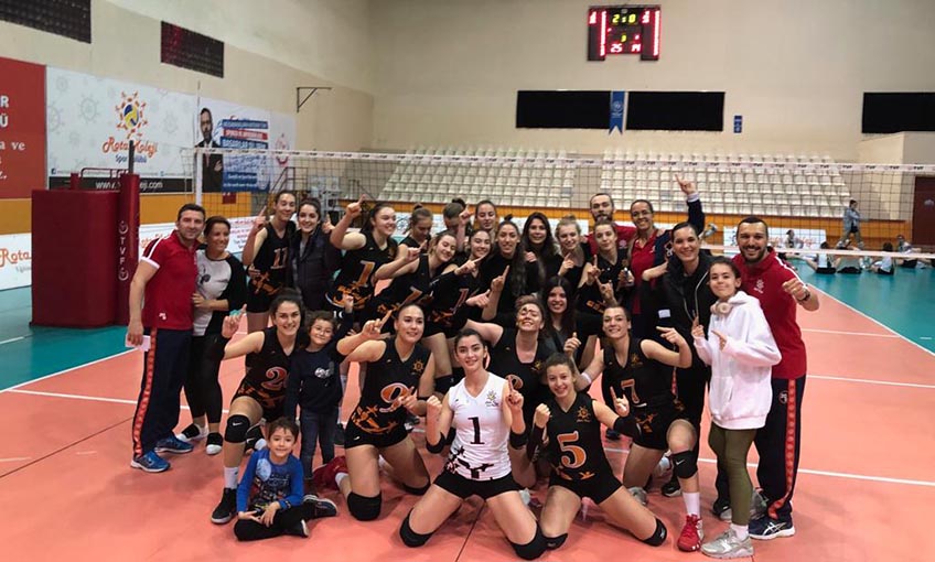 Rota Koleji İzmir şampiyonu oldu