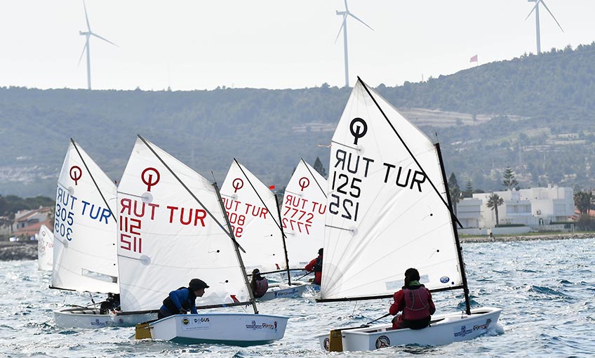 Yıldızlar Çeşme’de yarışıyor