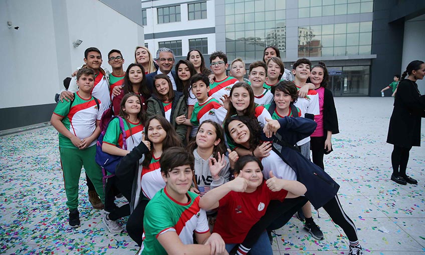 Nadir Vekiloğlu Spor Salonu Açıldı