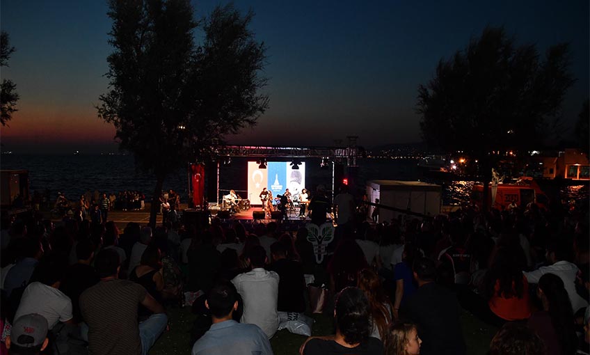 Boğaziçi Üniversitesi klasik müzik, caz, pop ve rock koroları 