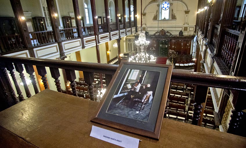 Amati sergisi Beth İsrael Sinagogu’nda