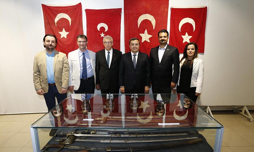 Konak’ta 100.Yıla yakışan sergi