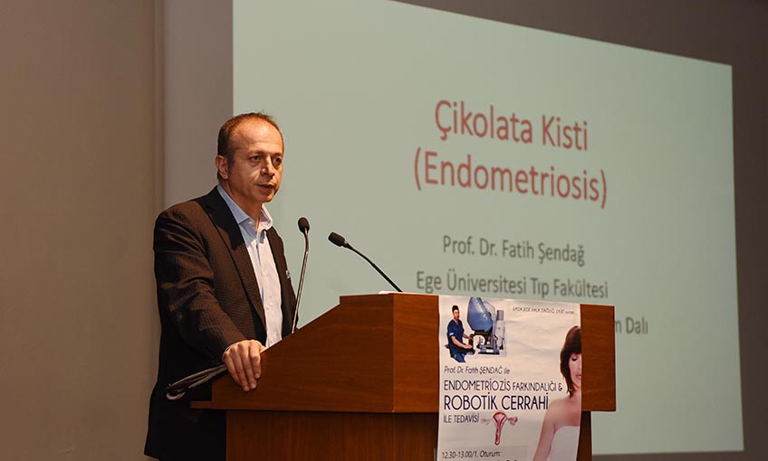 Prof. Dr. Şendağ, tıp öğrencilerine  ‘çikolata kisti’ni anlattı