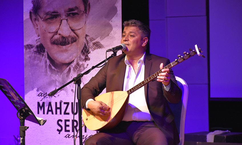 Aşık Mahzuni Şerif Narlıdere’de anıldı