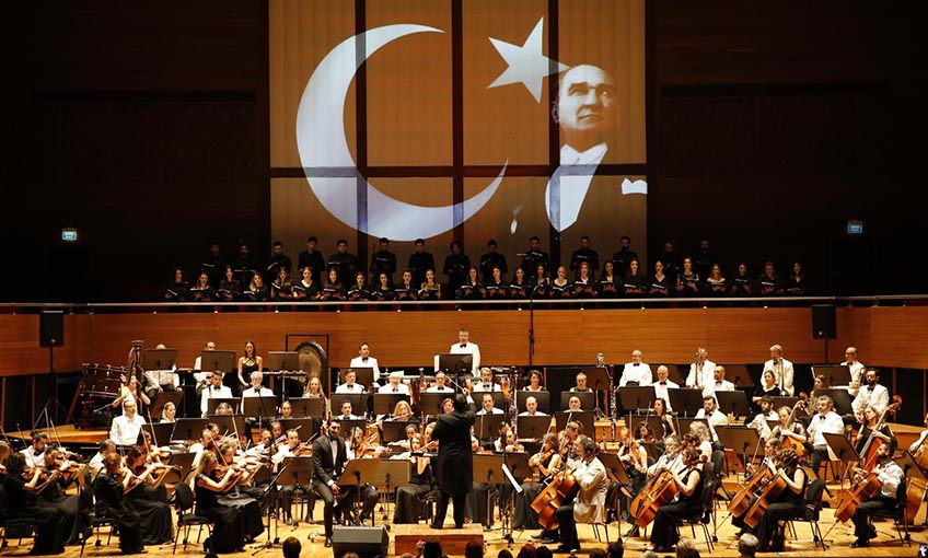 Konak’ta 1919 ruhu canlandı