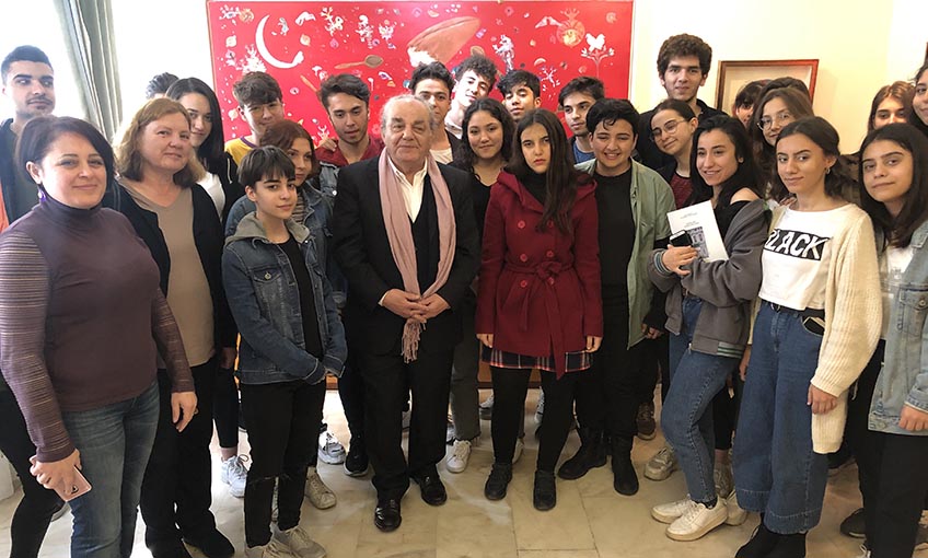 ''Gençler, sizden çok umutluyum. Yüzünüzü Anadolu’ya dönün, ne ararsanız orada bulacaksınız.''