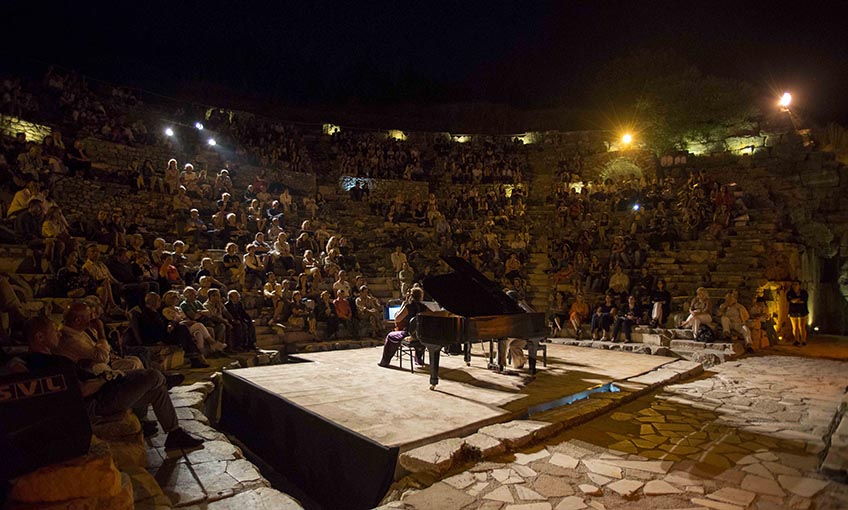 Antik Kent’te oda müziği gecesi