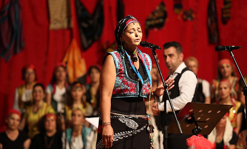 Gaziemir’in koristlerinden Karadeniz türküleri